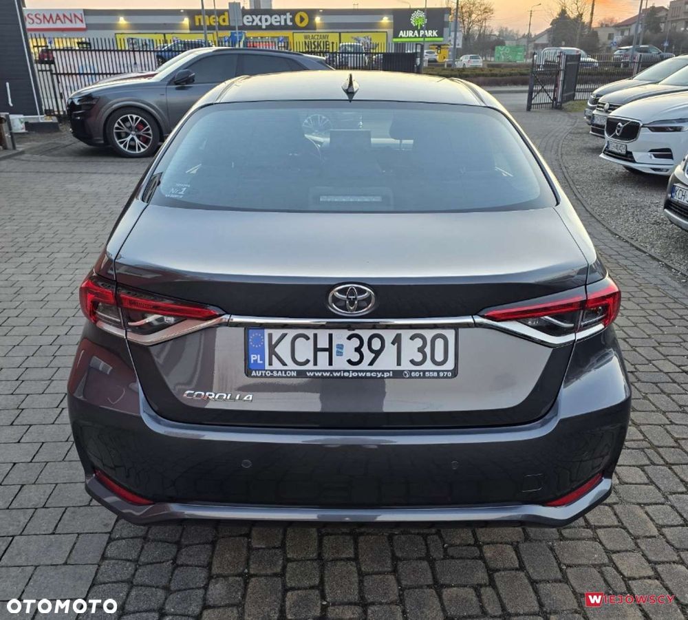 Toyota Corolla - 9