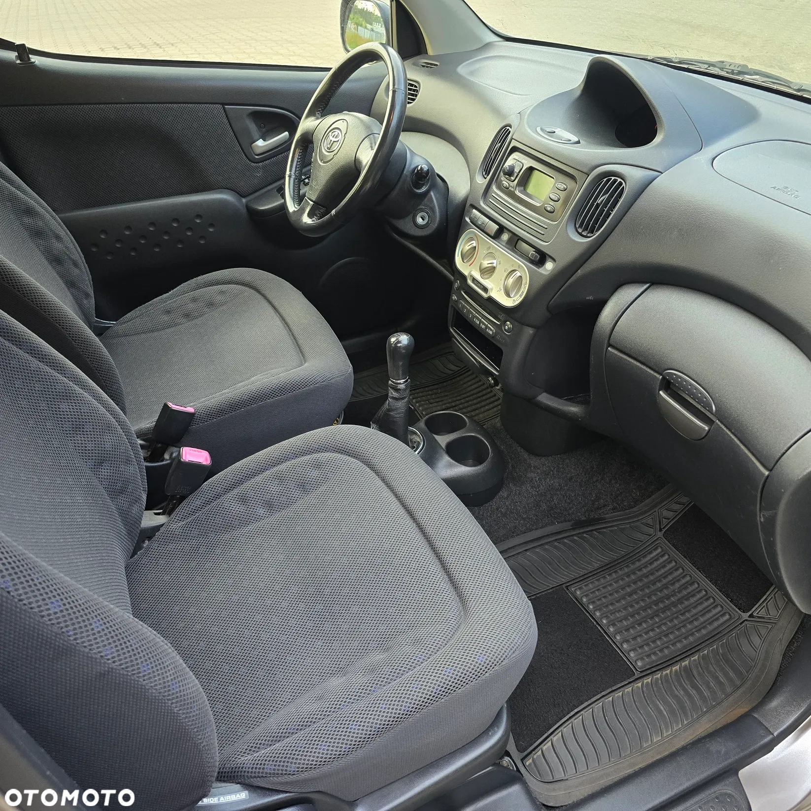 Toyota Yaris Verso 1.3 Sol - 9