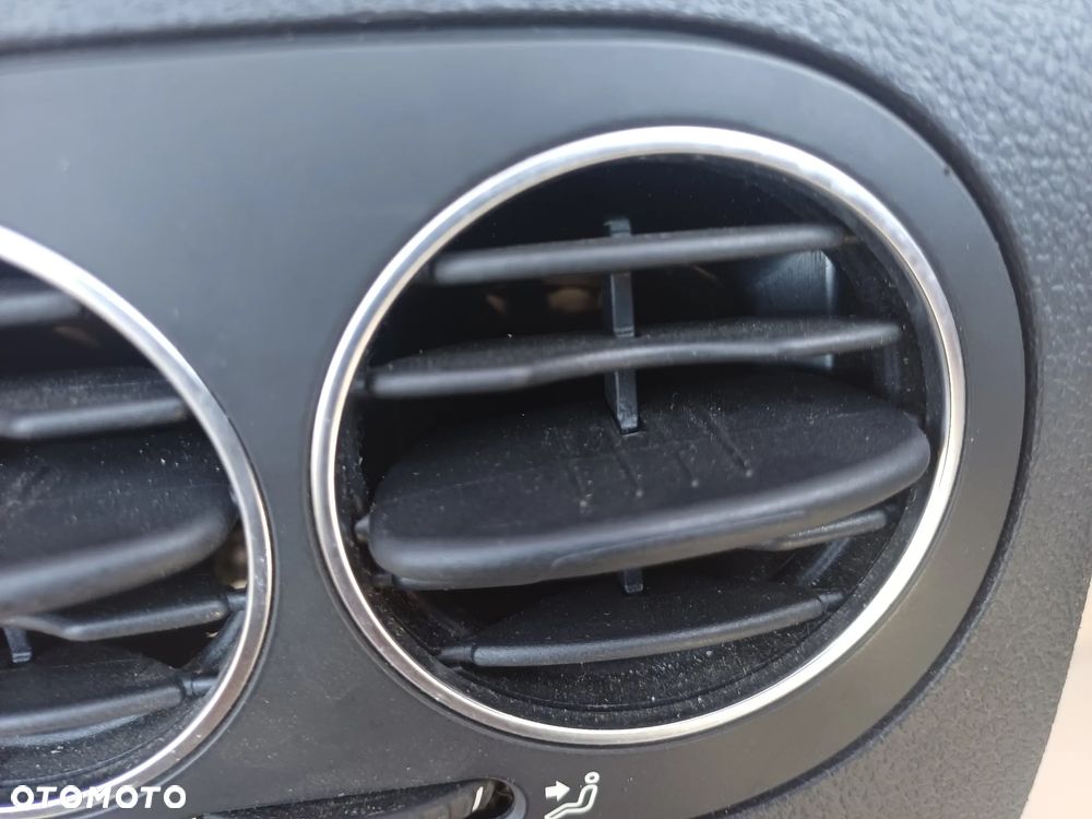 Golf V Plus VI plus uwchwyt na kubek panel nawiewu tył 5M0819203F 5M0862533D 5M0863289 - 8