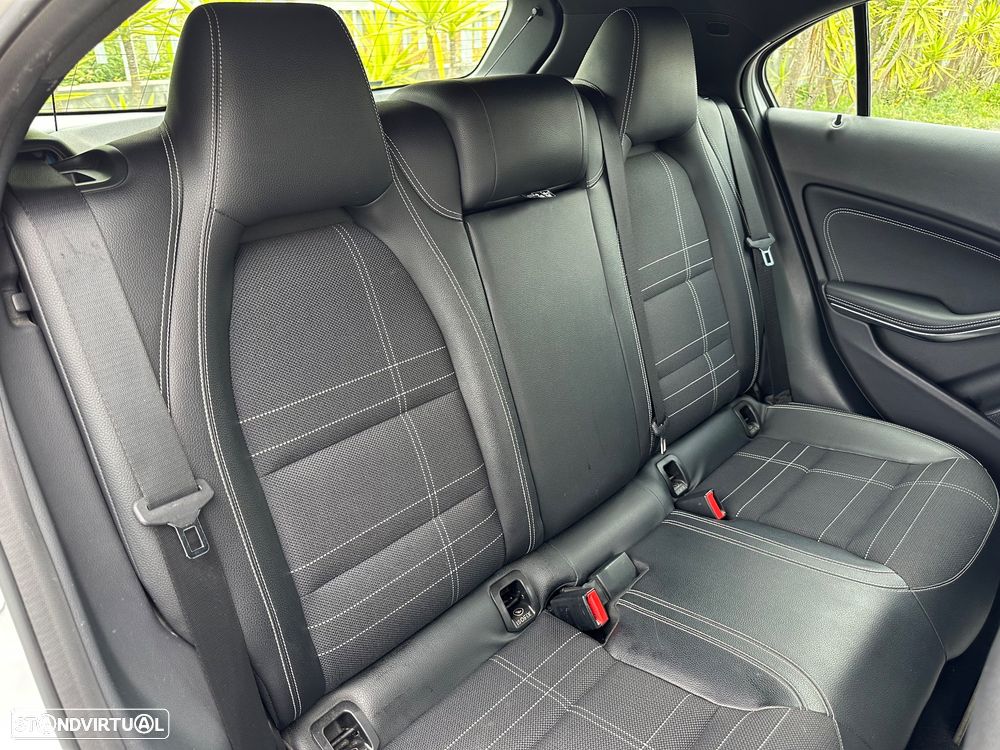 Mercedes-Benz A 180 CDI (BlueEFFICIENCY) Urban - 15