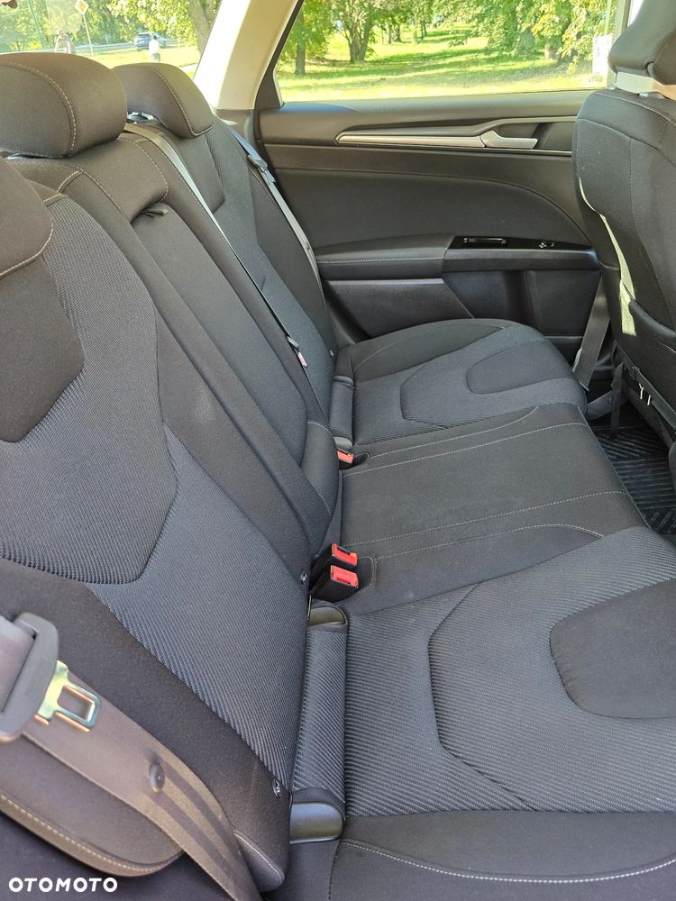 Ford Mondeo - 8