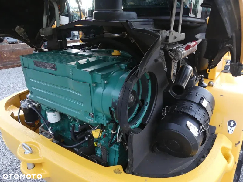 Volvo L30B PRO / Z Niemiec / 2011r / Ładny Stan / - 17