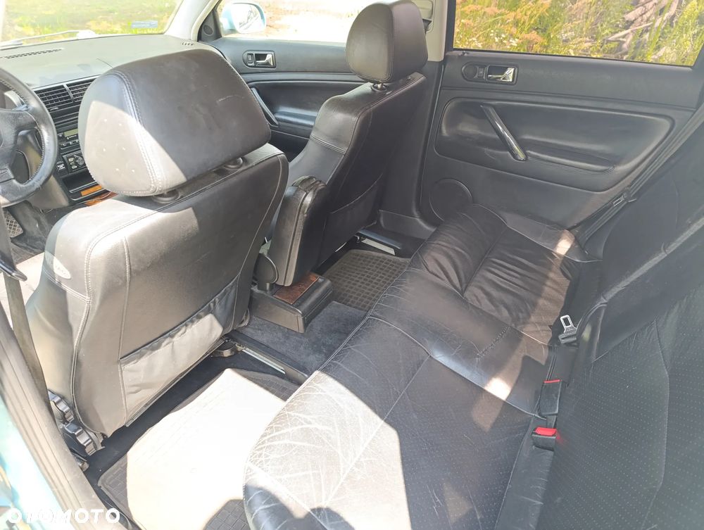 Volkswagen Passat 1.8 - 14