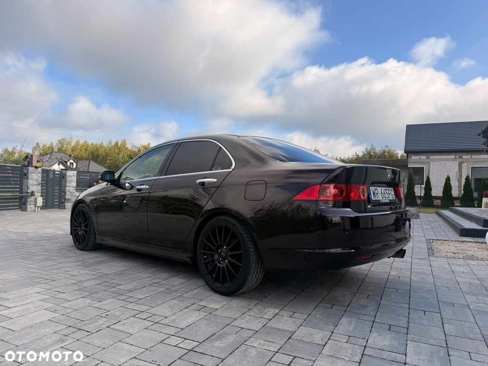 Honda Accord - 2