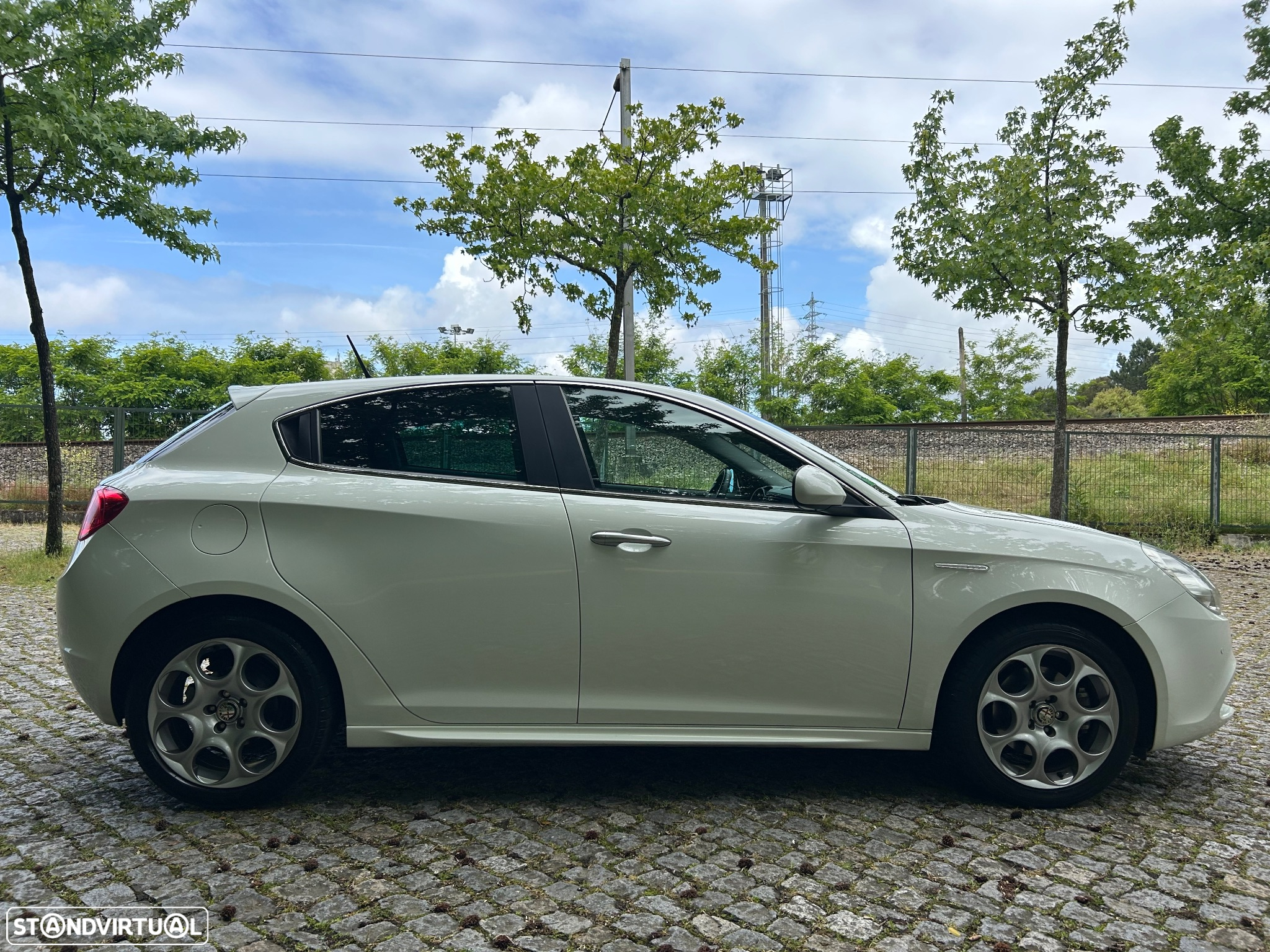 Alfa Romeo Giulietta 1.4 T Multiair Distinctive - 5