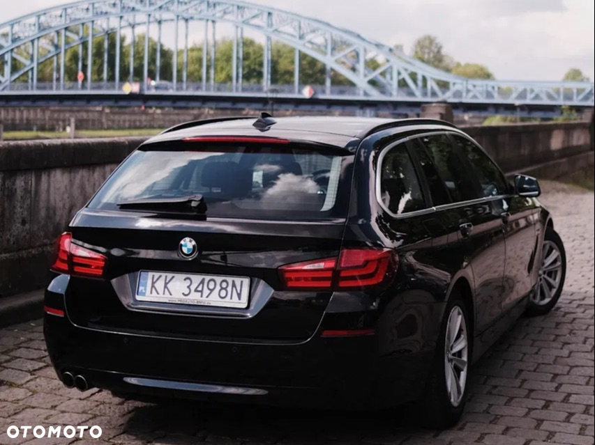 BMW Seria 5 520d Touring - 3