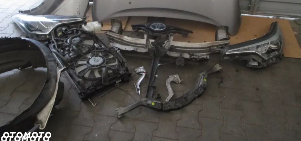 TOYOTA C-HR CHR HYBRID BELKA CHŁODNICE NADKOLE PAS PRZEDNI - 1