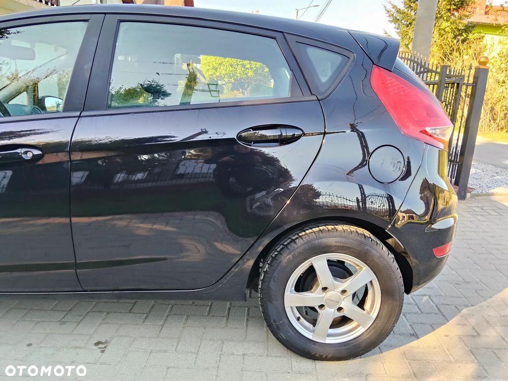 Ford Fiesta 1.25 Ambiente - 18