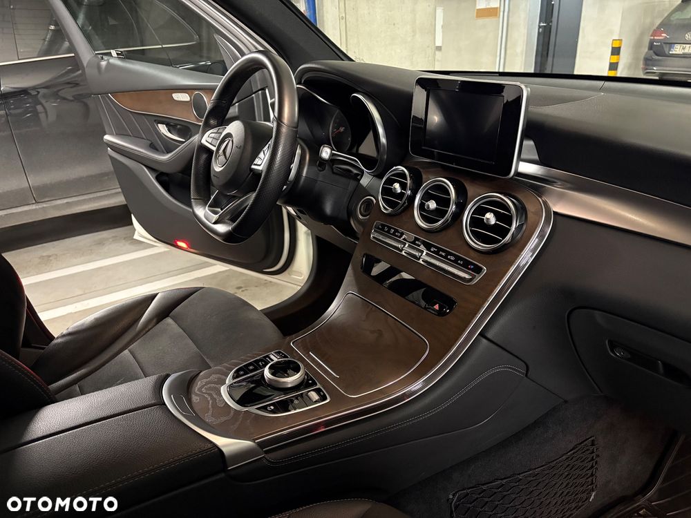 Mercedes-Benz GLC - 7