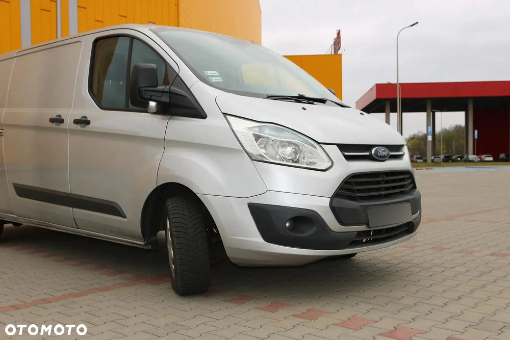 Ford TRANSIT CUSTOM - 6