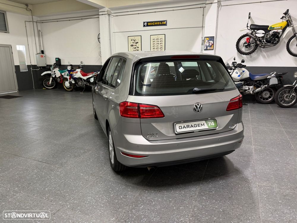 VW Golf Sportsvan 1.6 TDI Confortline BlueMotion - 29