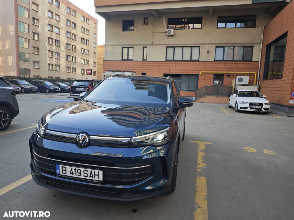 Volkswagen Tiguan - 2