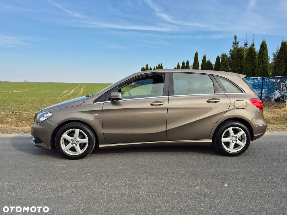 Mercedes-Benz Klasa B 180 (BlueEFFICIENCY) 7G-DCT - 5