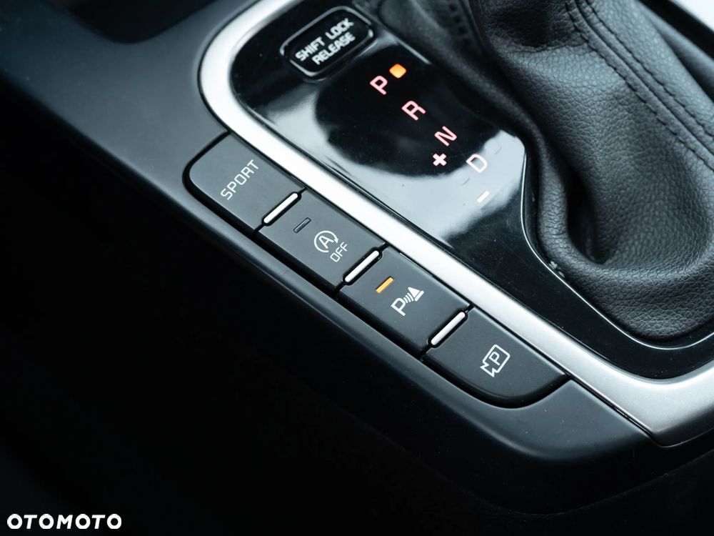 Kia Ceed 1.5 T-GDI M DCT - 33