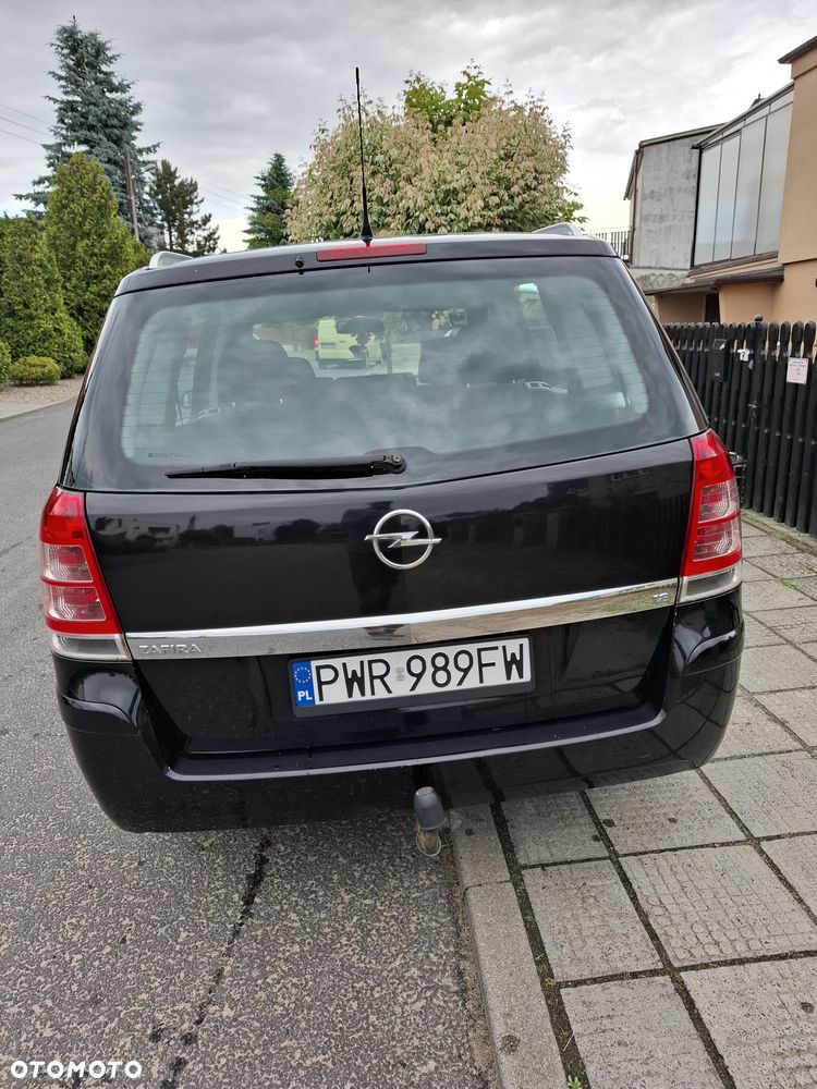 Opel Zafira 1.8 Family - 2
