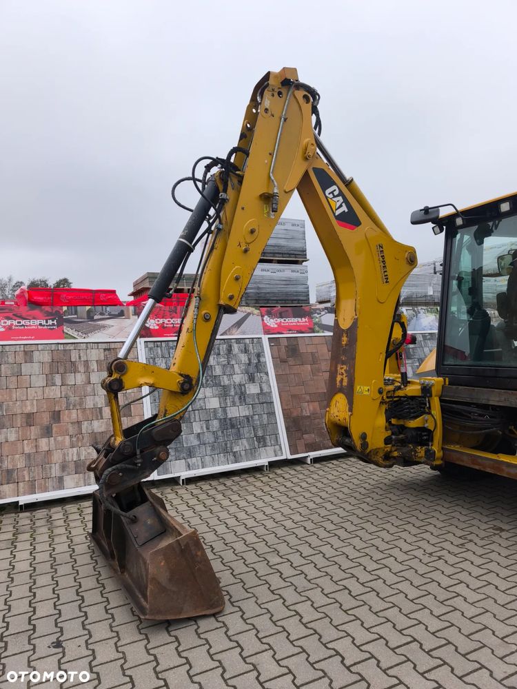 Caterpillar CAT 432F2 2015rok - 3