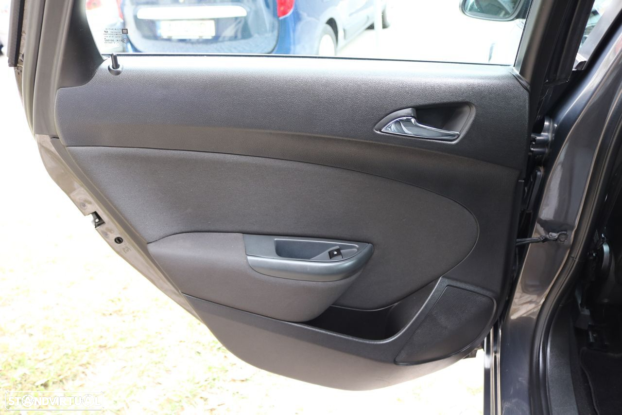 Opel Astra Sports Tourer 1.3 CDTi Executive S/S - 18