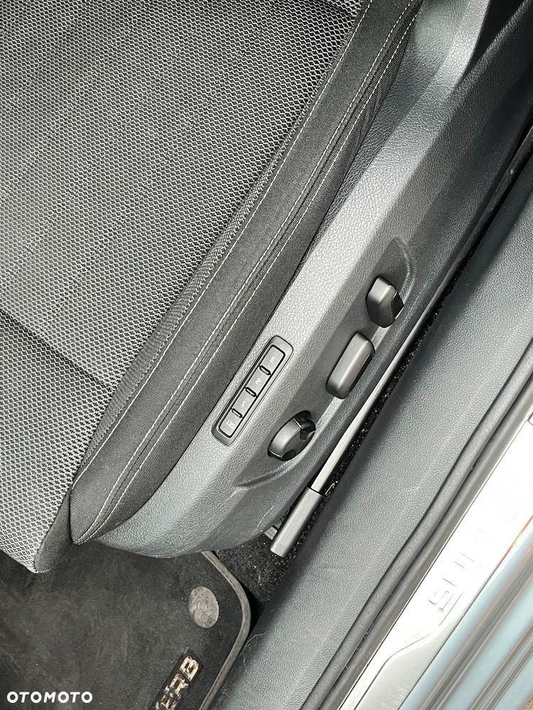 Skoda Superb 2.0 TDI Style DSG - 20