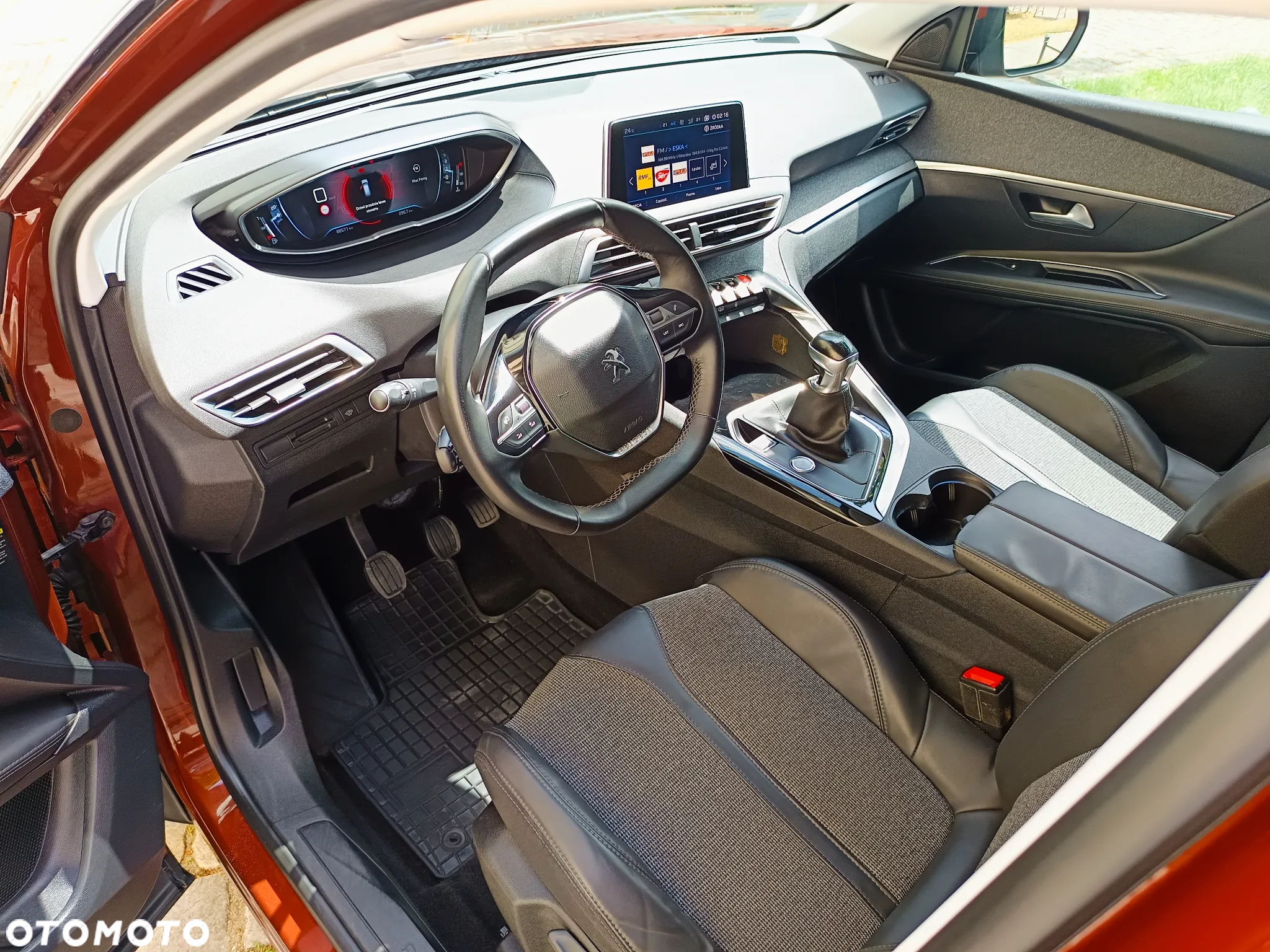 Peugeot 3008 1.2 PureTech Allure S&S - 9
