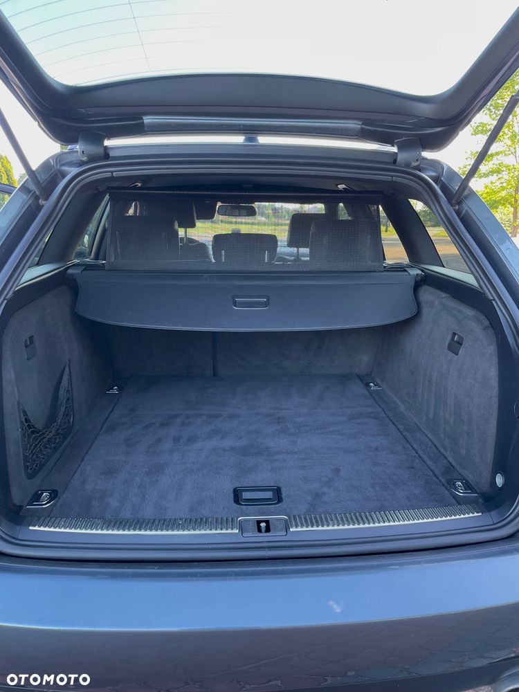Audi A4 Avant 2.0T FSI - 18