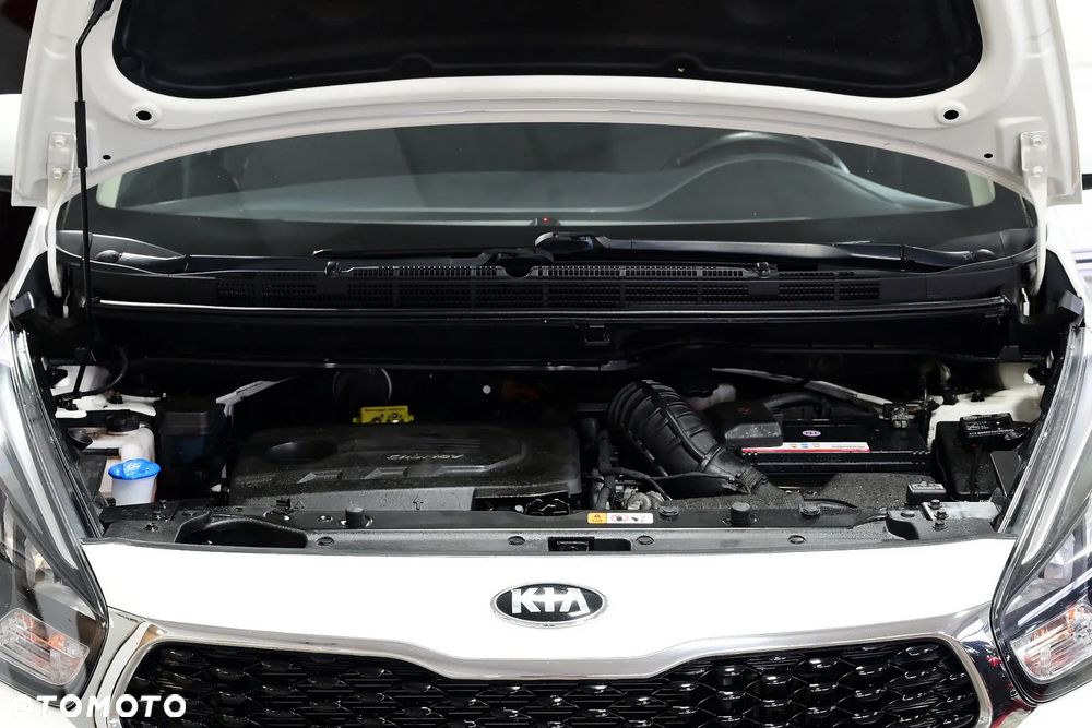 Kia Carens 1.7 CRDi M - 9