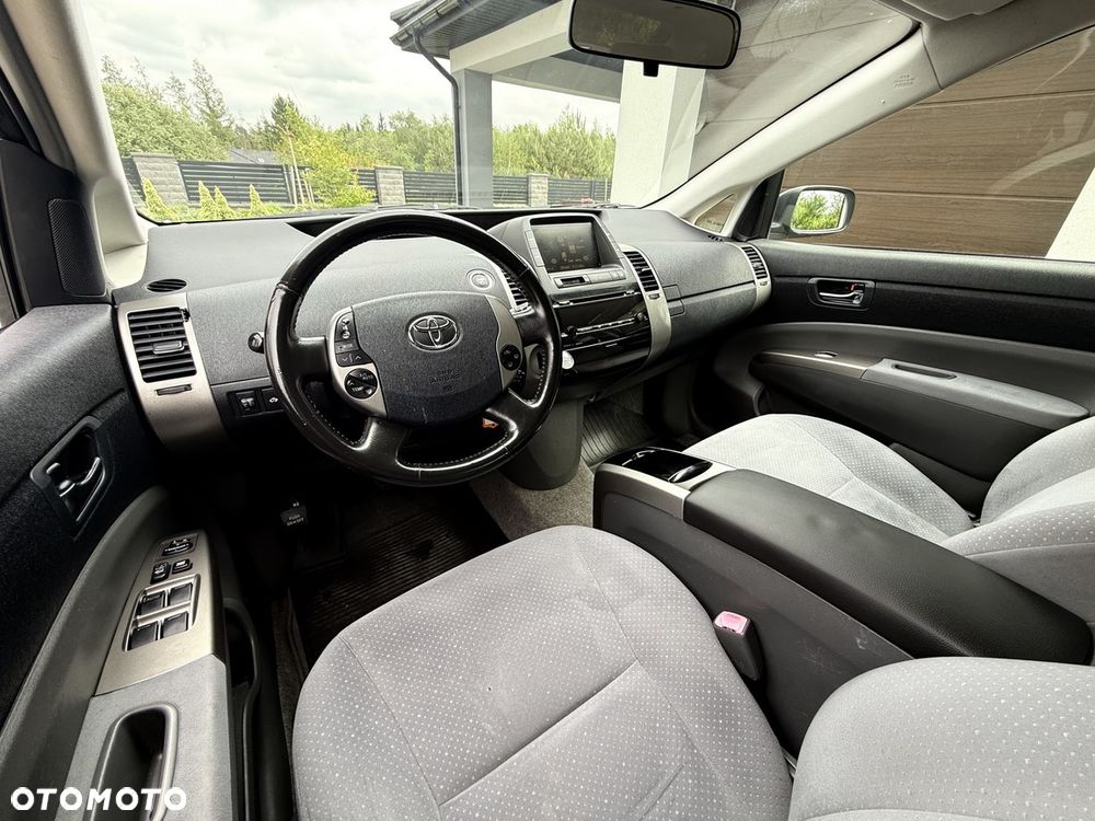 Toyota Prius 1.5 VVT-i Sol - 16