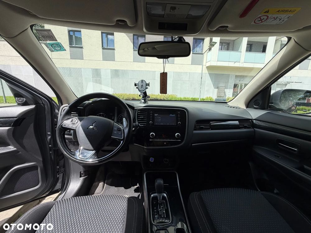 Mitsubishi Outlander 2.0 Intense 4WD CVT - 15