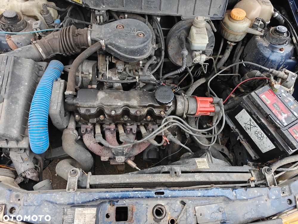 Opel Astra 1.4 GL - 6