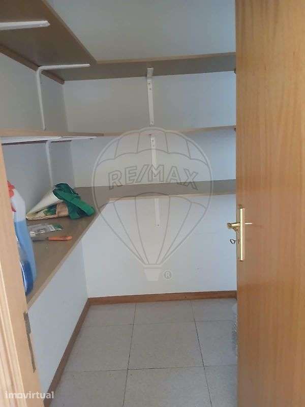 Apartamento T3 para arrendamento - Grande imagem: 2/11