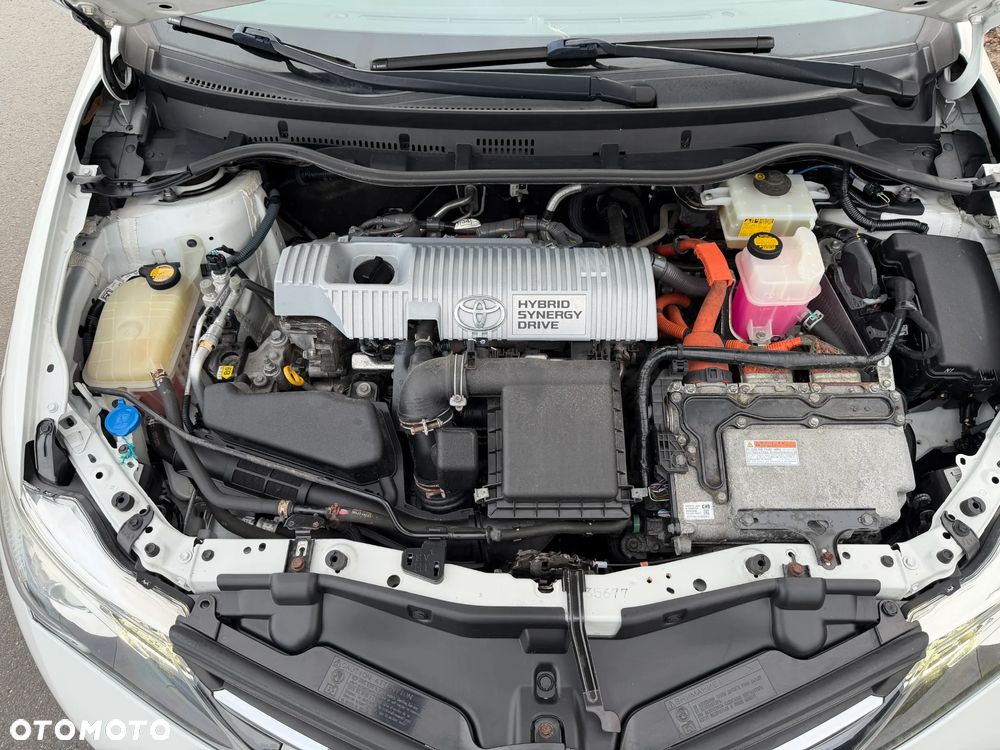 Toyota Auris 1.8 VVT-i Automatik Comfort - 32