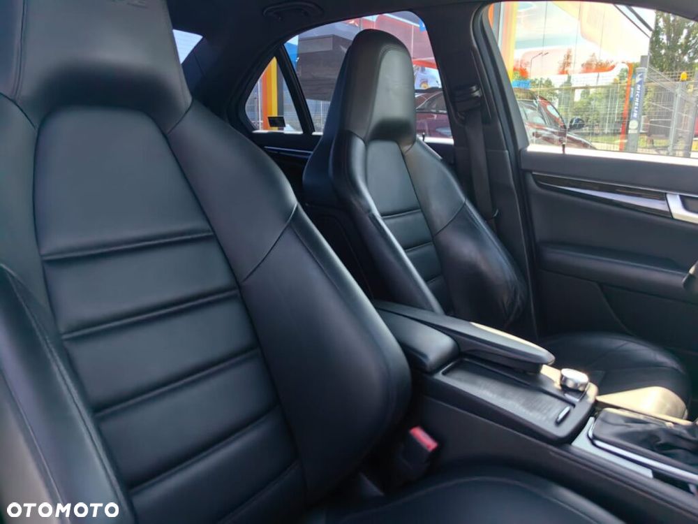 Mercedes-Benz Klasa C 63 AMG 7G-TRONIC Performance Plus - 36
