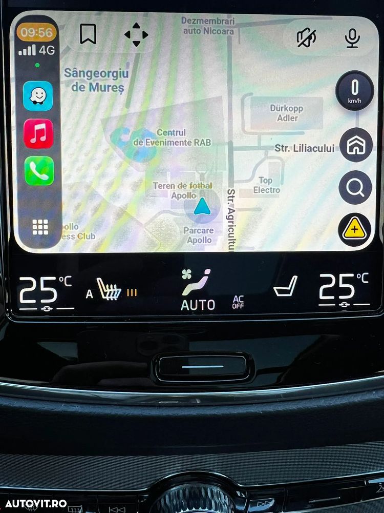 Volvo XC 90 D5 AWD Geartronic RDesign - 8