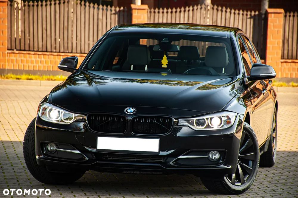 BMW Seria 3 320d M Sport Edition - 8