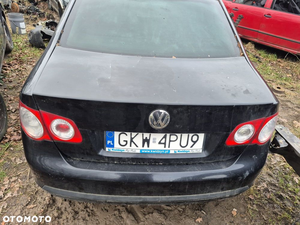 Klapa bagażnika vw jetta v