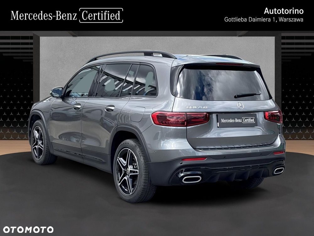 Mercedes-Benz GLB - 4