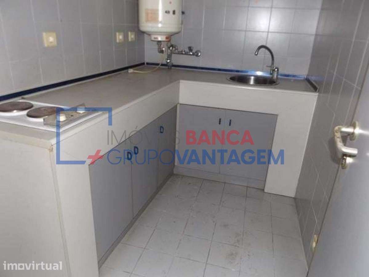 Loja para venda em Amiais de Baixo / Santarém - Grande imagem: 5/8