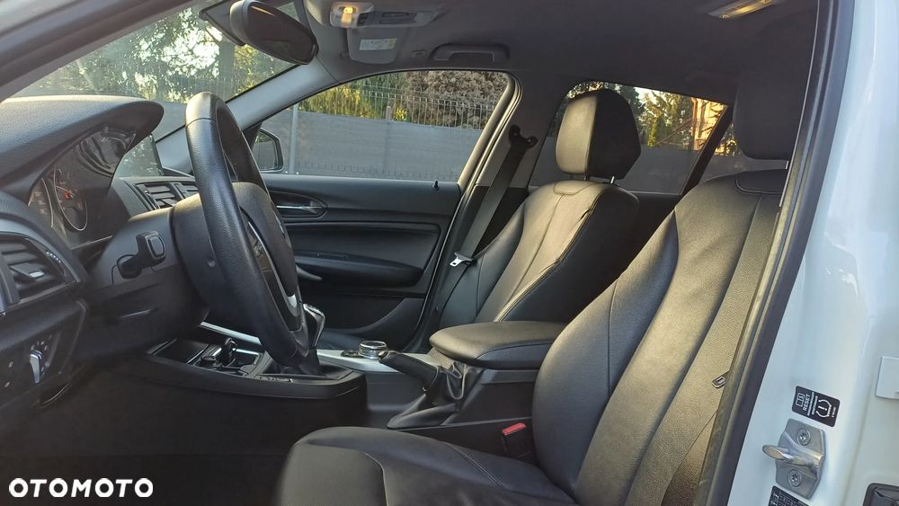 BMW Seria 1 118d Sport Line - 15