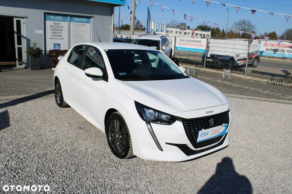 Peugeot 208 - 4