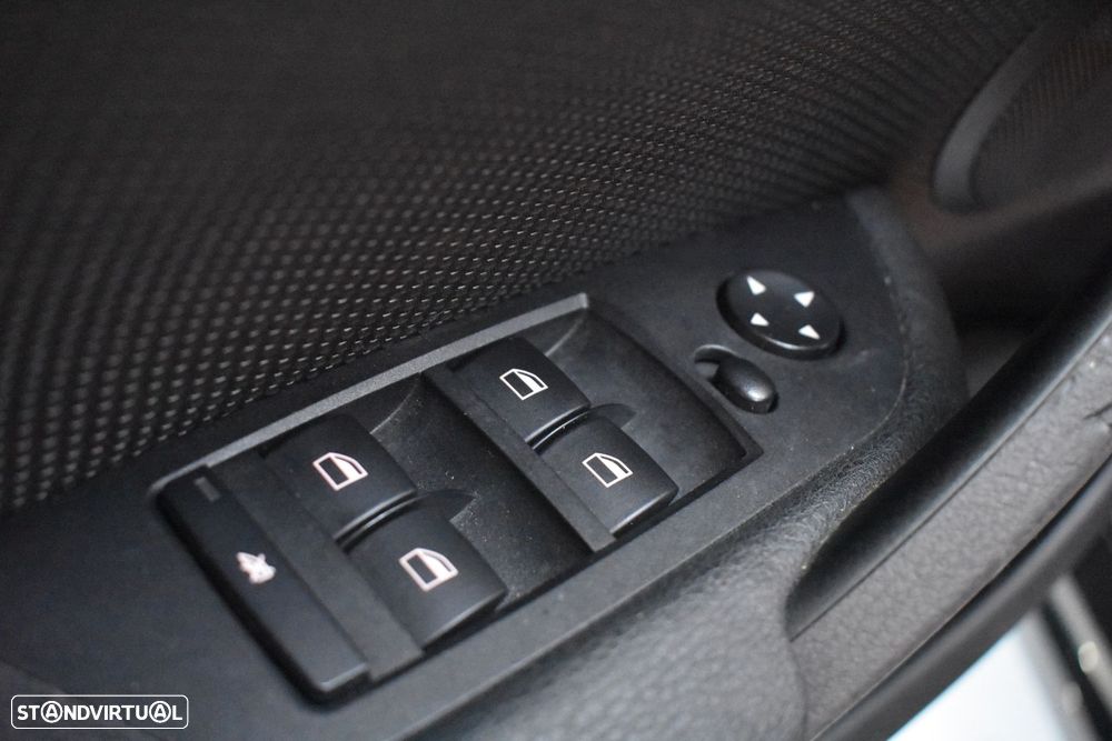 BMW X1 16 d sDrive Auto Pack M - 48
