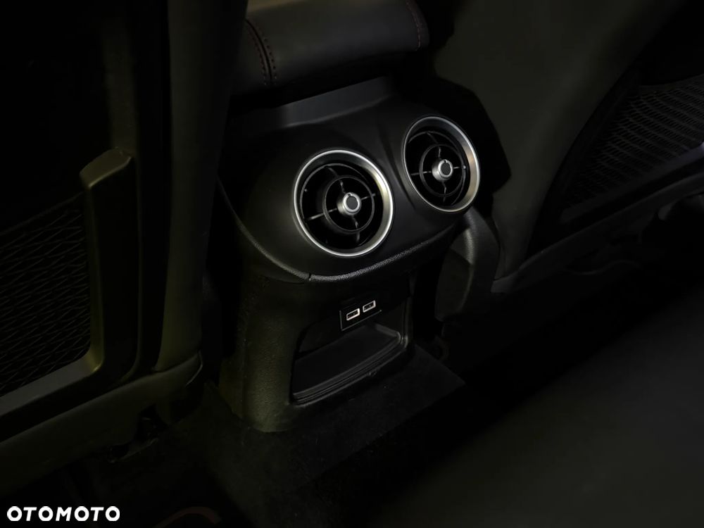 Alfa Romeo Stelvio 2.9 V6 Bi-Turbo Quadrifoglio Q4 - 26