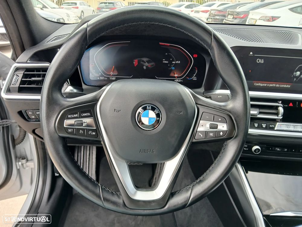 BMW 318 d Auto - 21