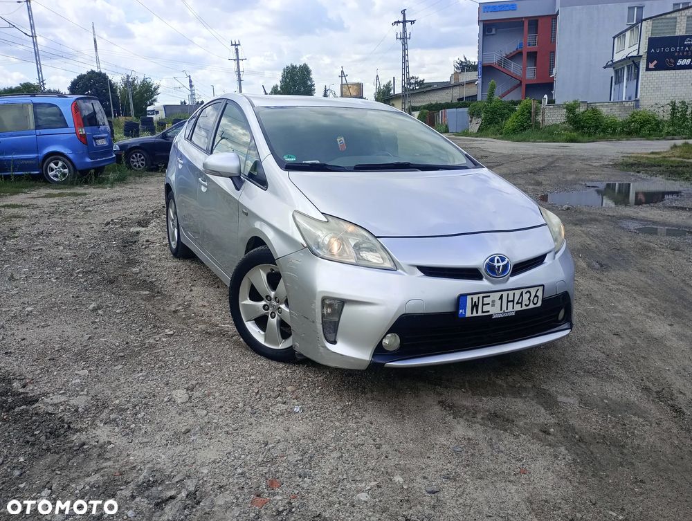 Toyota Prius 1.8 HSD Prestige - 12
