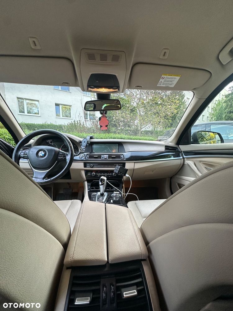 BMW Seria 5 530d xDrive - 11