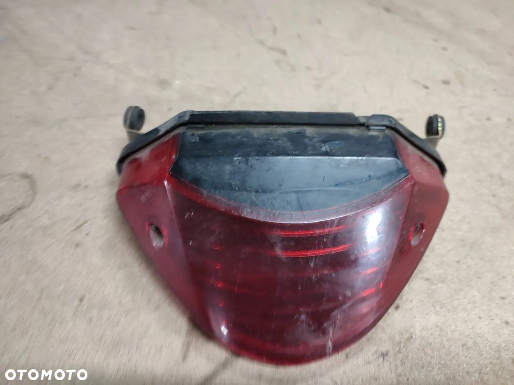 Lampa tył Honda Hornet - 3