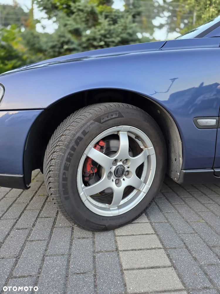 Volvo S60 2.4 - 13