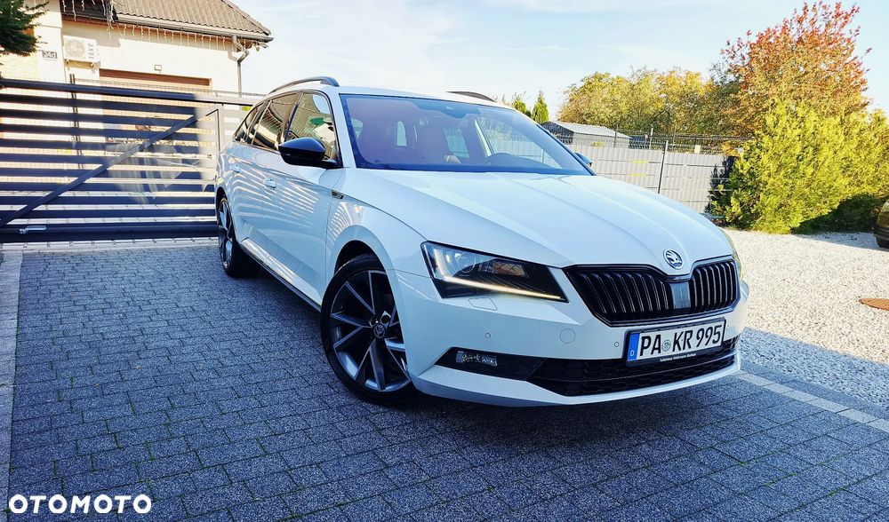 Skoda Superb 2.0 TDI DSG Sportline - 10