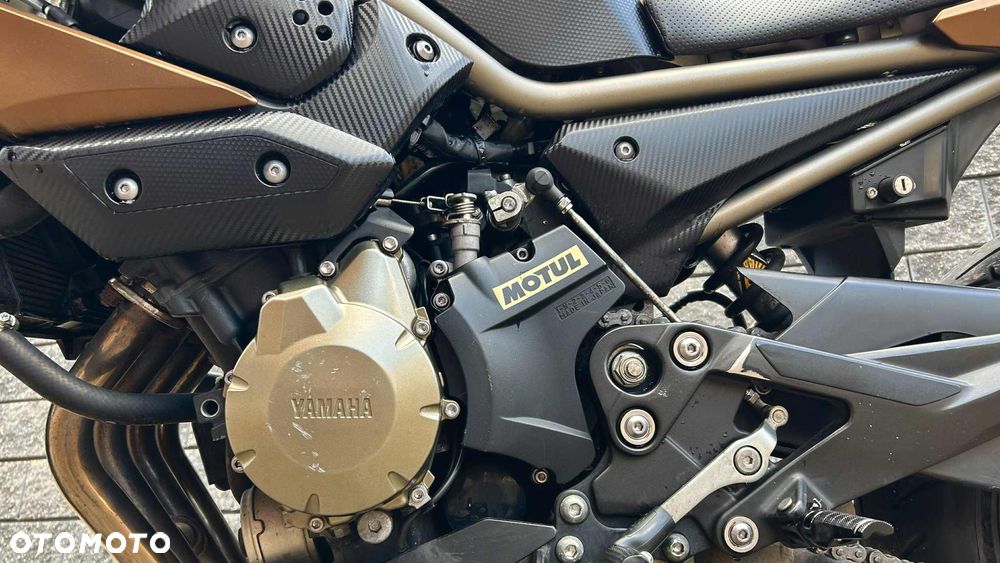 Yamaha XJ - 6