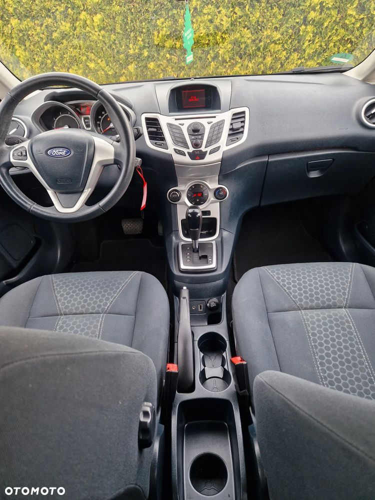 Ford Fiesta 1.4 Autom Titanium - 16