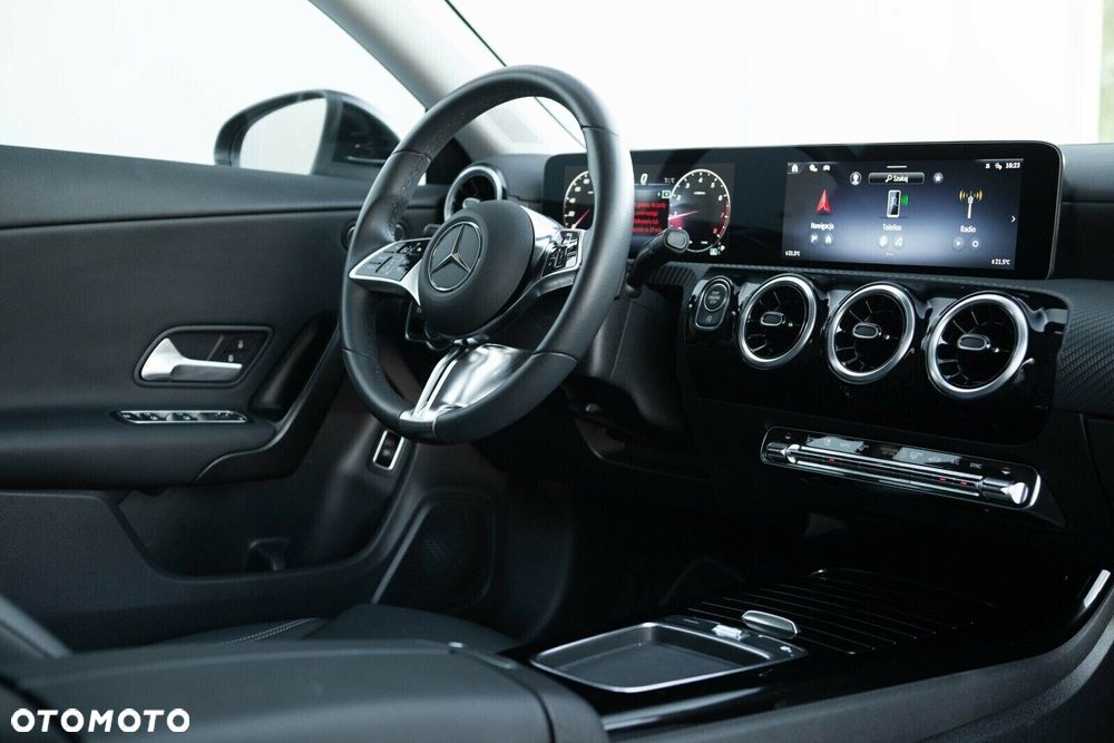 Mercedes-Benz CLA 200 mHEV Progressive 7G-DCT - 22