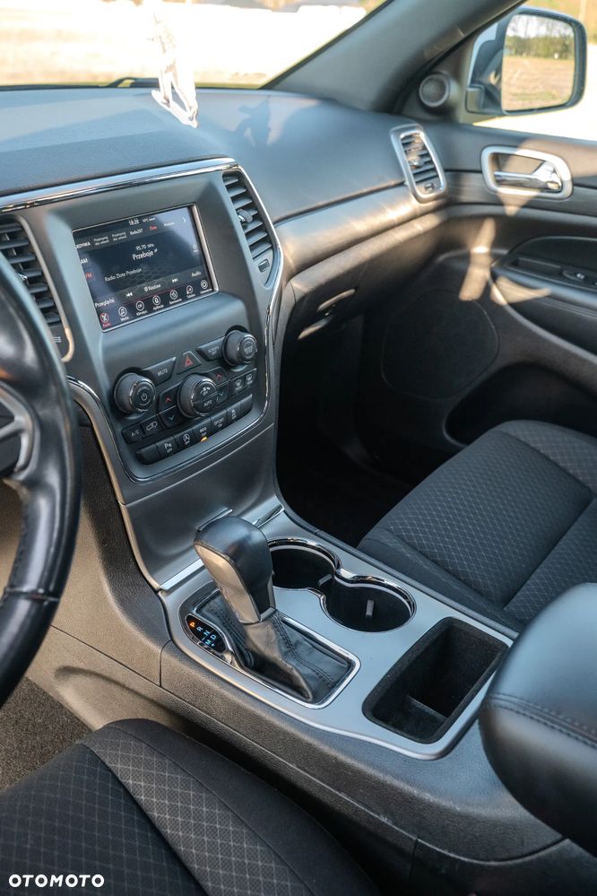 Jeep Grand Cherokee 3.6 V6 Laredo - 25